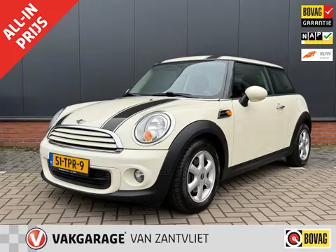 Mini Cooper Business Line 1.6 (12 mnd BOVAG garantie)