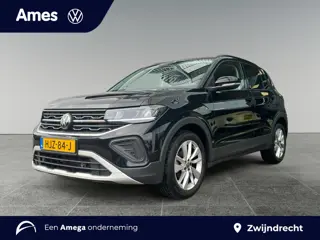Volkswagen T-Cross 1.0 95pk TSI Life Edition Achteruitrijcamera | Verwarmbare voorstoelen | Parkeers