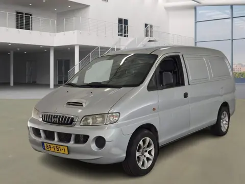 Hyundai H200 2.5 TCI lang (bj 2006)