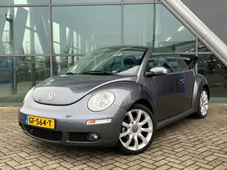 Volkswagen New Beetle Cabriolet 2.0 Highline Cabrio Automaat, Carplay, Vol Leder, Topstaat!