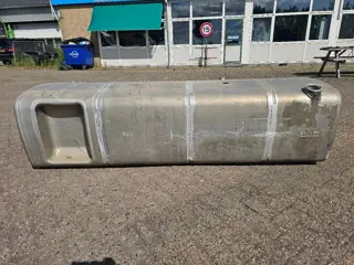 DAF Dieseltank DAF XF106 CF Euro 6 Diesel Tank 845L 1944801 Aluminium Brandstoftank PM2516