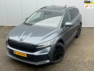 Skoda Enyaq iV BUSINESS PANORAMADAK CARPLAY ORIGINEEL NEDERLANDS NAP