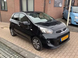 Kia Picanto 1.0 CVVT ComfortPlusLine Navigator camera