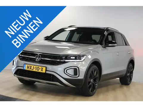 Volkswagen T-Roc 1.5 TSI R-Line | Schuif- kanteldak | Cruise adaptief | Stoel & Stuurverwarming