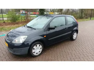 Ford Fiesta 1.3-8V Airco / Nieuwe apk