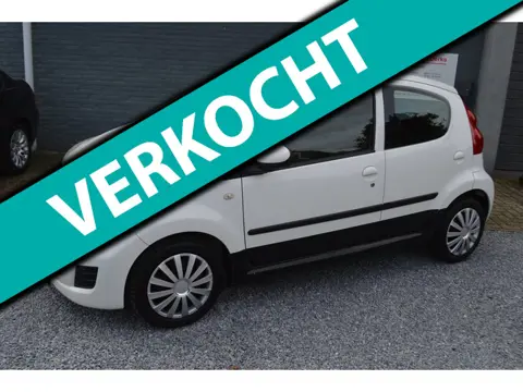 Peugeot 107 1.0-12V XS Airco Stuurbekrachtiging Jaar Garantie