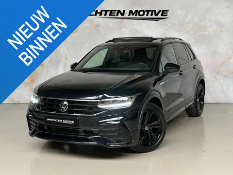 Volkswagen Tiguan 1.5 TSI R-Line / Pano / Camera /