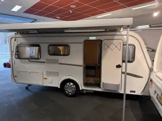 Eriba Feeling 425 VASTBED MOVER LUIFEL(TOP)