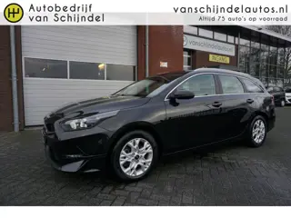 Kia Ceed Sportswagon 1.5 T-GDI 160PK AUTOMAAT DYNAMICLINE OKT 2023 10X OP VOORRAAD CAMERA NAVIGATIE 