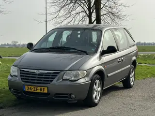 Chrysler Voyager 3.3i V6 SE Rolstoel auto * Invalide auto