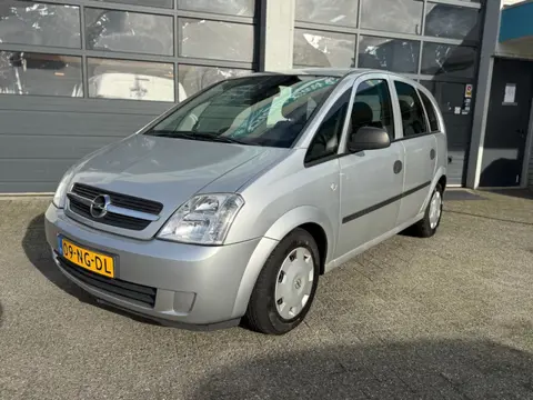 Opel Meriva 1.6 Essentia (bj 2003)