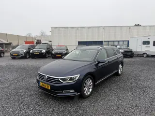 Volkswagen Passat Variant 2.0 TSI 4Motion Highline 221 pk pano leder standkachel acc camera trekhaak