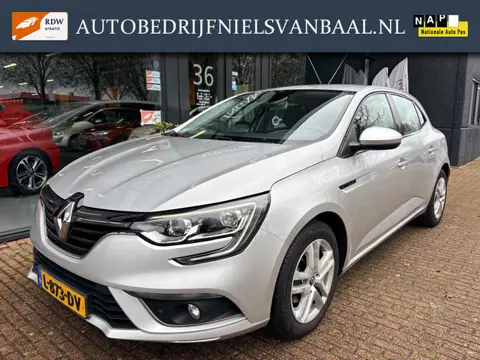 Renault Mégane 1.3 TCe Limited Navi/Airco/Cruise/PDC/Keyless