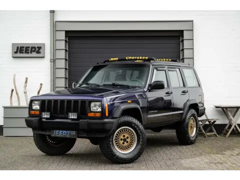 Jeep Cherokee 4.0i Sport (bj 1998, automaat)
