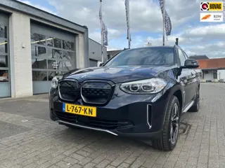 BMW IX3 Executive 80 kWh Shadow Line