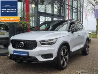 Volvo XC40 1.5 T4 Recharge R-Design | Leer | Navigatie | PDC Voor + Achter + Camera | Stoel/Stuurver