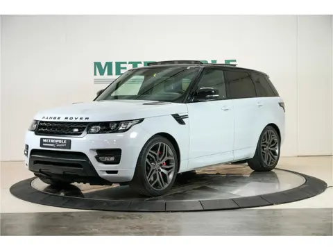 Land Rover Range Rover Sport HSE SDV6 Nieuwe motor 150.000 km geleden gemonteerd M1092