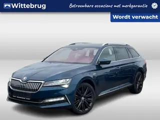 Škoda Superb Combi 1.4 TSI iV 218 pk Laurin & Klement DSG Automaat Navigatie / Panoramadak / Lederen
