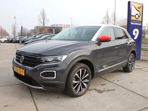 Volkswagen T-Roc 1.0 TSI Style Business Beats, FULL LED, Stoel- & Stuurvw. Prijspakker!