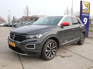 Volkswagen T-Roc 1.0 TSI Style Business Beats, FULL LED, Stoel- & Stuurvw. Prijspakker!