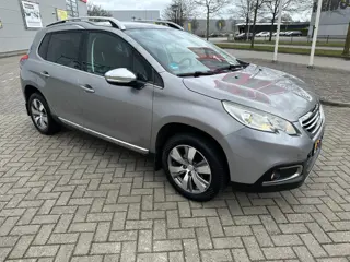 Peugeot 2008 1.2 PureTech Allure