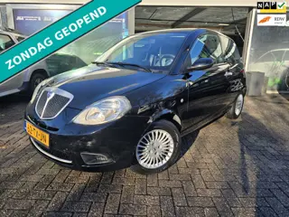 Lancia Ypsilon 1.2 Argento | 12MND GARANTIE | AIRCO | ELEC PAKKET | NIEUWE APK |