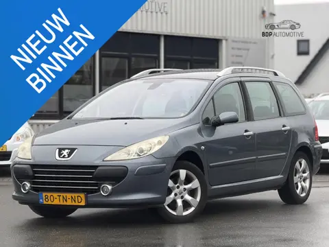 Peugeot 307 SW 2.0-16V Premium APK nieuw bij aflevering | Pano |Trekhaak | Cruise