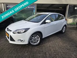 Ford Focus 1.6 EcoBoost Titanium | 1E EIGENAAR | 12MND GARANTIE | NW APK | AIRCO | LMV | CRUISE |
