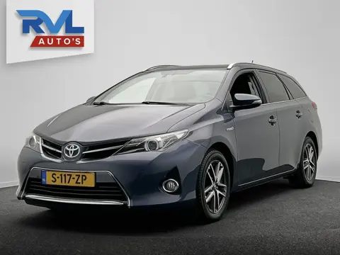 Toyota Auris 1.8 Hybrid Lease+ Trekhaak Navigatie Camera Climate-control Cruise
