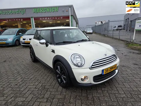 Mini Mini 1.6 One Kite White|NAP|NAVIGATIE|BT|