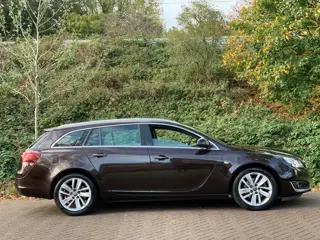 Opel Insignia Sports Tourer INKOOP GEVRAAGD OPEL INSIGNIA ASTRA CORSA