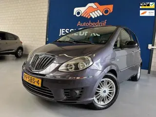 Lancia Musa 1.4-16V Gold DFN S&S Automaat / bj.2011/ climate/cruise/sportvelgen/ APK 07/2026 en NAP 