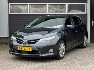 Toyota Auris 1.8 Hybrid Lease