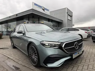 Mercedes-Benz E-Klasse Estate 300 e AMG Line Plus Pano-Dak | Trekhaak | Burmester | Digital Light | 