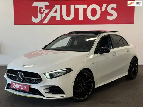 Mercedes-Benz A-klasse 200 PREMIUM| NAVIGATIE|CAMERA|PANORAMA|CRUISE