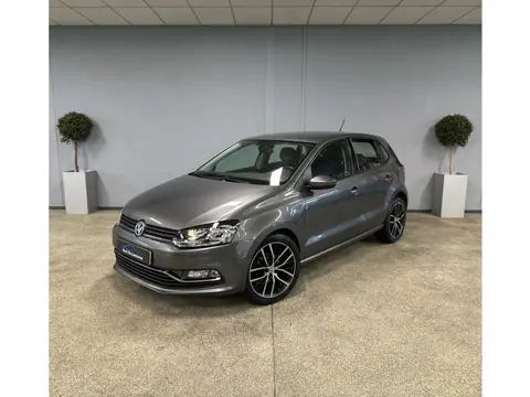 Volkswagen Polo 1.2 TSI Highline - ParkeerSensor - Bluetooth - Stoelverw - Cruise