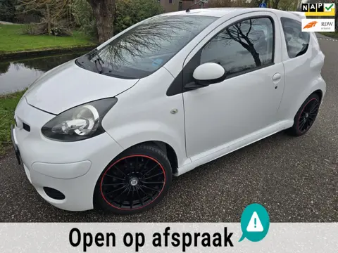 Toyota Aygo 1.0-12V Comfort Sport/Airco/Apk 01-2027