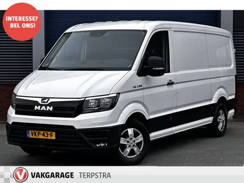 MAN TGE 35 2.0 Standaard Hoog AWD!/ AUTOMAAT!/ Zij-Schuifdeur rechts/ Trekhaak/ Camera/ 16'' LMV/ Vo
