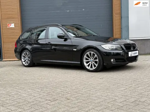 BMW 3-serie Touring 318i Business Line
