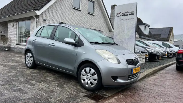 TOYOTA YARIS 1.3VVTi Sol MMT
