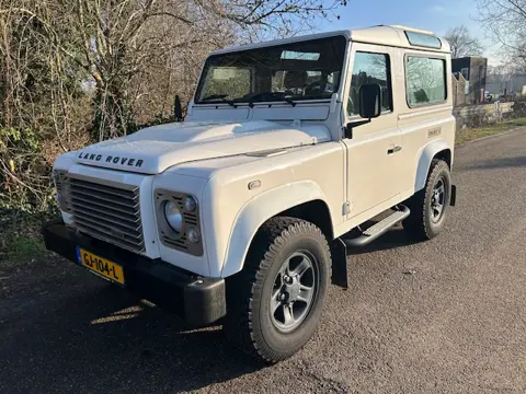 Land Rover Defender 2.4 TD 90 SW SE Piet Boon DEF 17