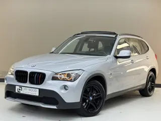 BMW X1 xDrive28i, 218Pk, 2011, Volledig leder, Panoramadak, Apple carplay, Stoelverwarming, Cruise c