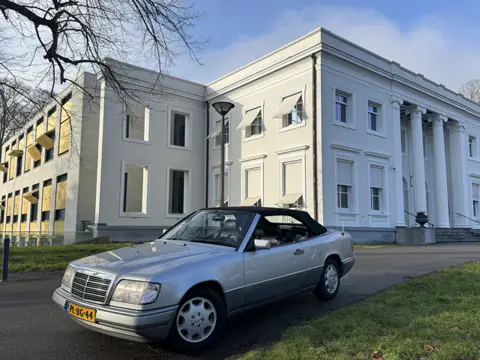 Mercedes-Benz E-Klasse 220 CABRIOLET GERESERVEERD AUT + HARDTOP