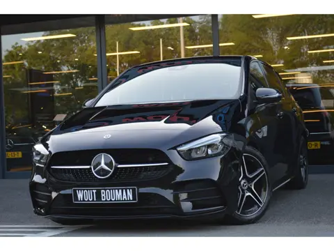 Mercedes-Benz B-Klasse 200 AMG Led Widescreen Sfeer Camera Night CarPlay Afn.trekh Pdc