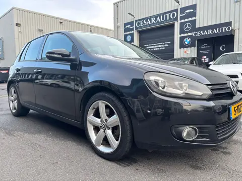 Volkswagen Golf 1.4 TSI HIGHLINE 6-BAK / KEYLESS / 167 DKM