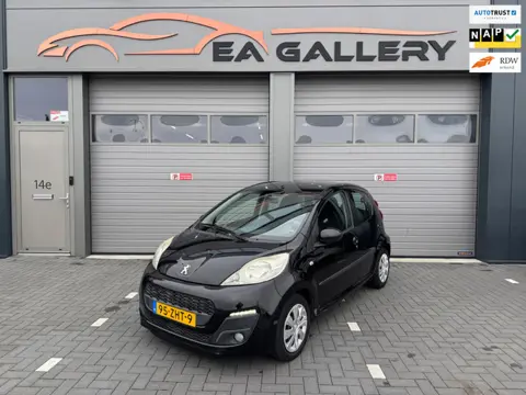 Peugeot 107 1.0 Active NAP APK Airco Led Facelift