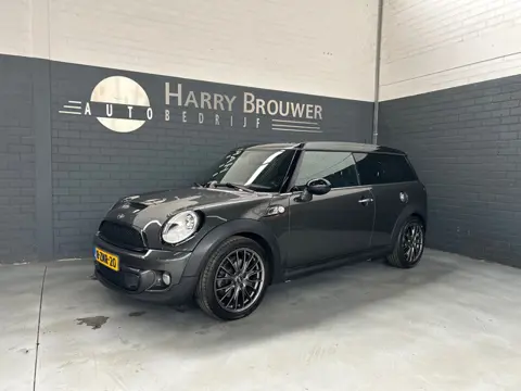 Mini Mini Clubman 1.6 Cooper S Salt. panoramadak. navigatie.. leder. 4 nieuwe banden