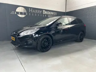 Ford Focus Wagon 1.0 EcoBoost Titanium. nieuwe motor/distributie/koppeling