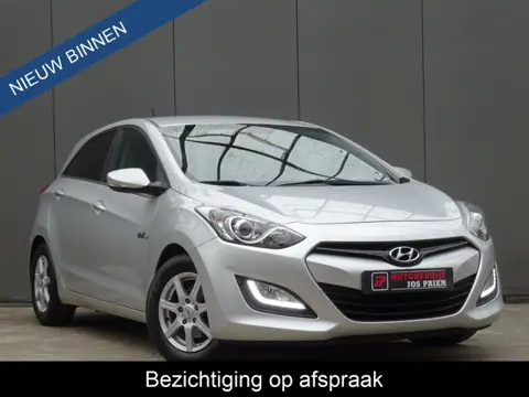 Hyundai i30 1.6 GDI i-Motion Plus * GOED ONDERH. * LUXE UITV. !!