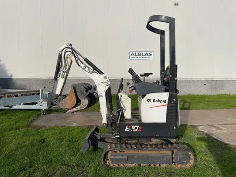 Bobcat E10 minigraver 2022 met 205 uur! CW05 (bj 2022)
